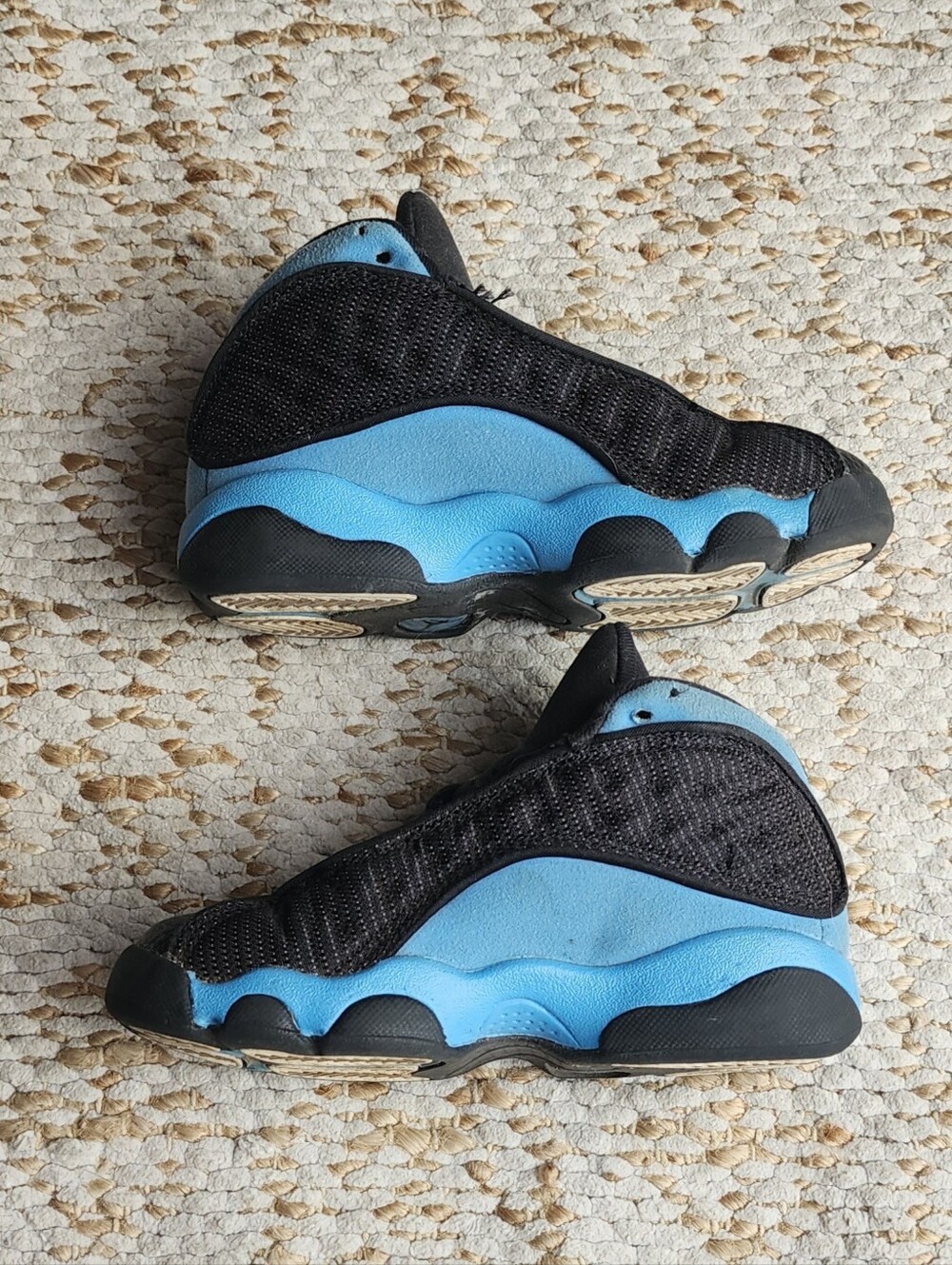 Jordan 13 Retro University Blue Black